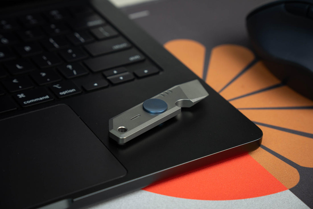 Titanium Pry Bar Spinner